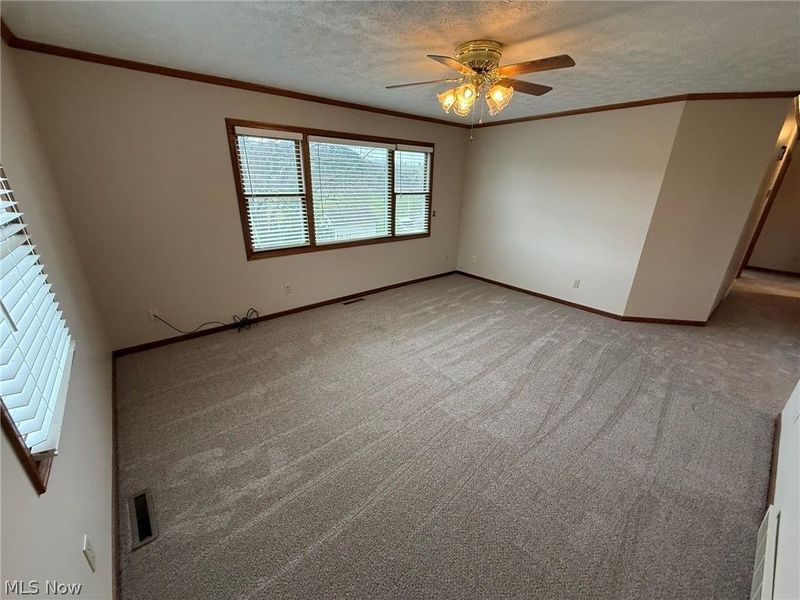 2286 Stonecreek Road SW, New Philadelphia, OH 44663 Photo 4