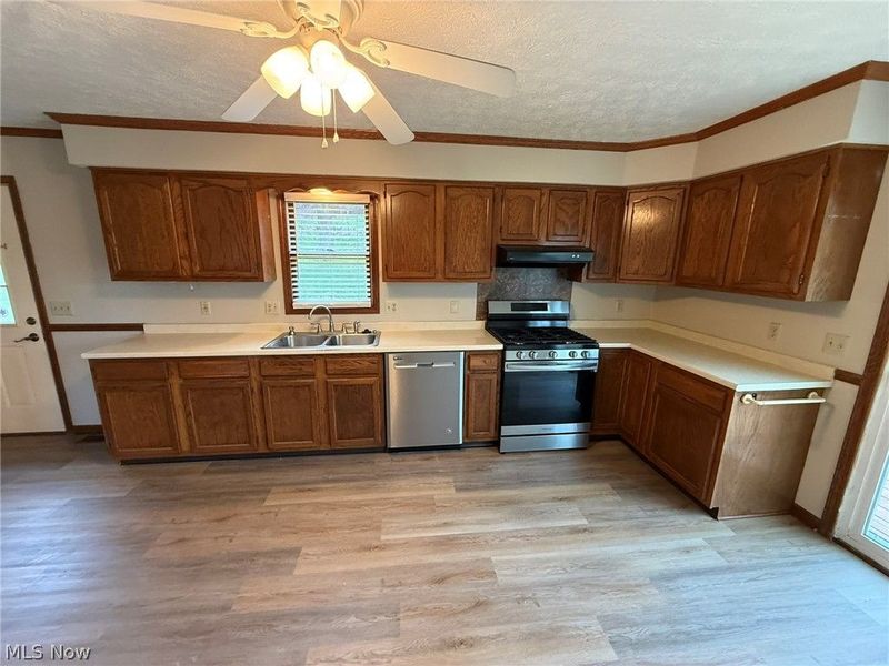 2286 Stonecreek Road SW, New Philadelphia, OH 44663 Photo 6