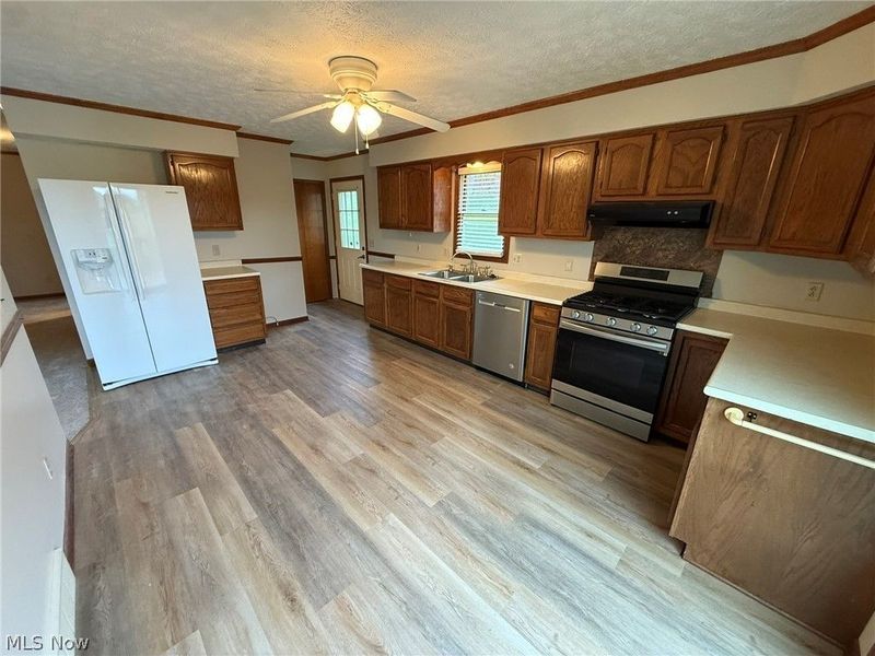 2286 Stonecreek Road SW, New Philadelphia, OH 44663 Photo 7