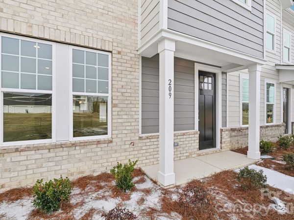 203 Vanguard Lane, Unit 14, Cramerton, NC 28032