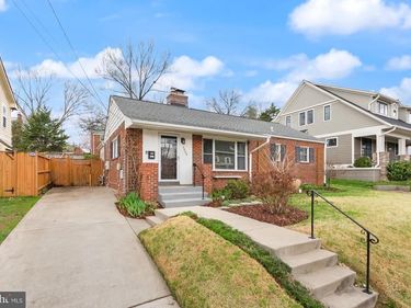 2640 N SYCAMORE STREET, ARLINGTON, VA 22207