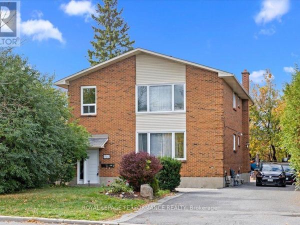 1702 Russell Road, Unit 2, Ottawa, ON K1G0M9