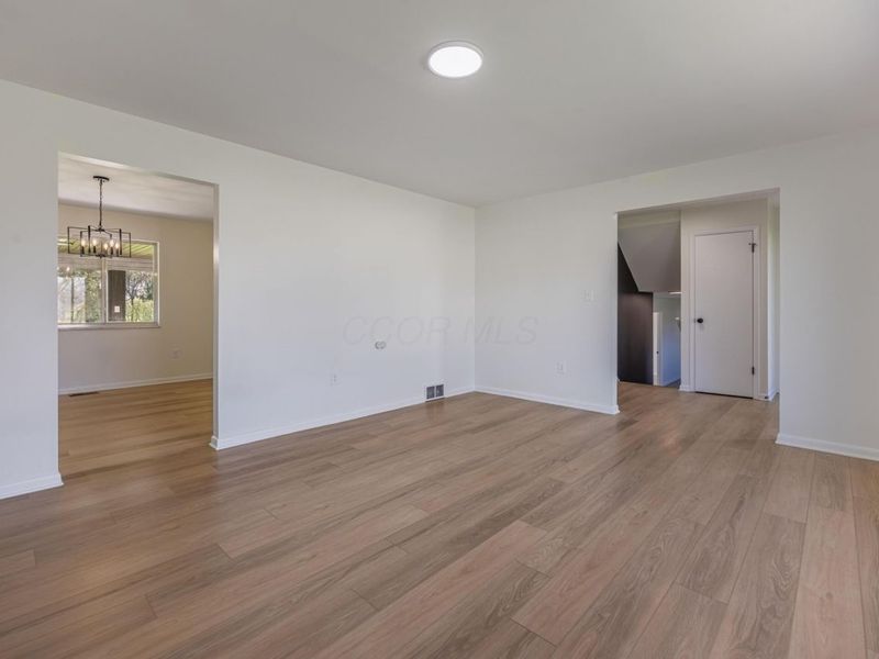 435 Blackstone Drive, Dayton, OH 45459 Photo 5