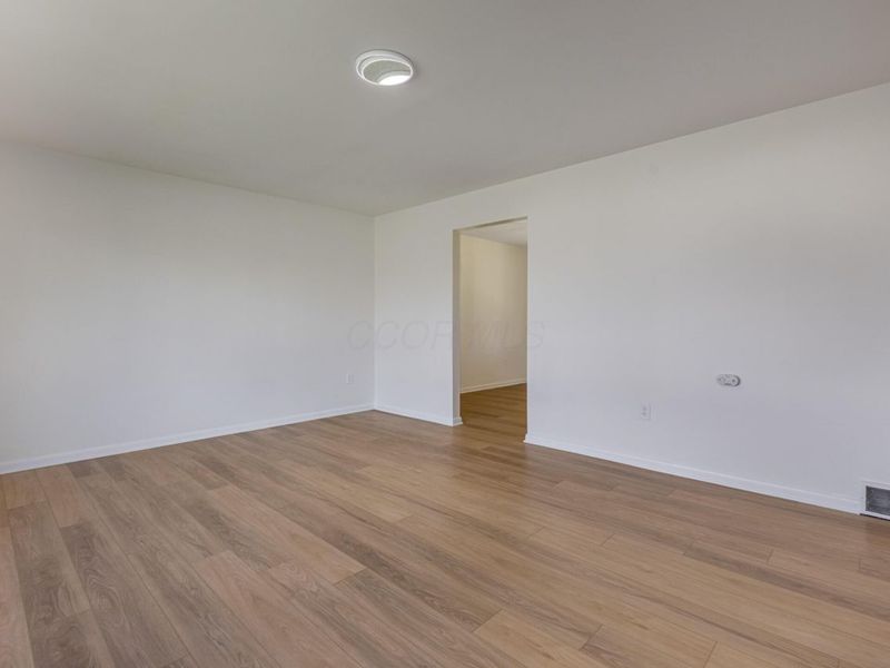 435 Blackstone Drive, Dayton, OH 45459 Photo 6