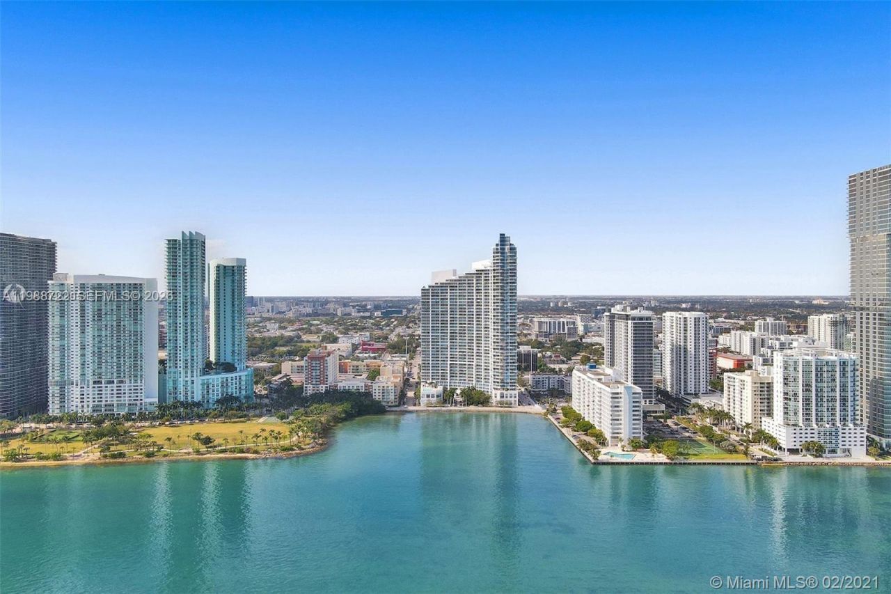 2020 N Bayshore Dr, Unit 805, Miami, FL 33137 Photo