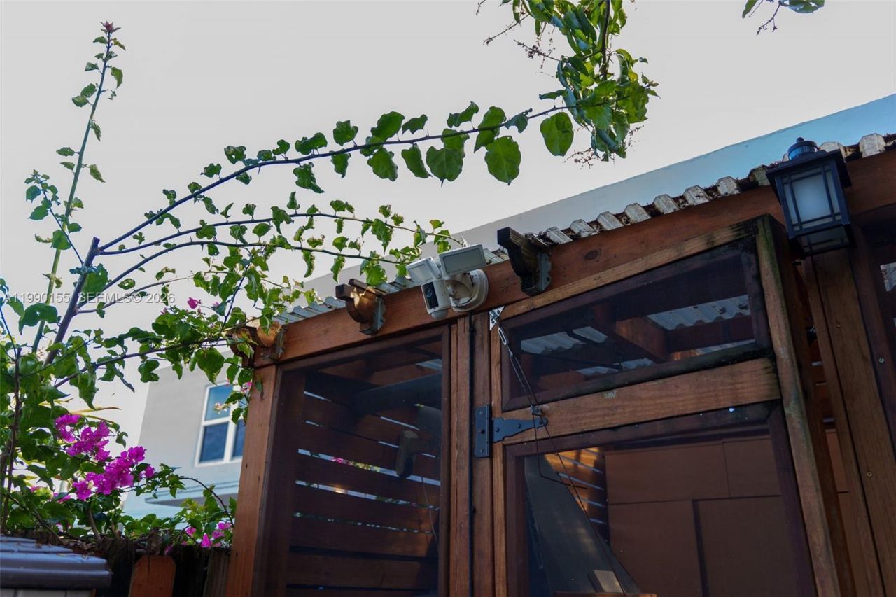 14234 NE 3rd Ct, Unit 11C, Miami, FL 33161 Photo