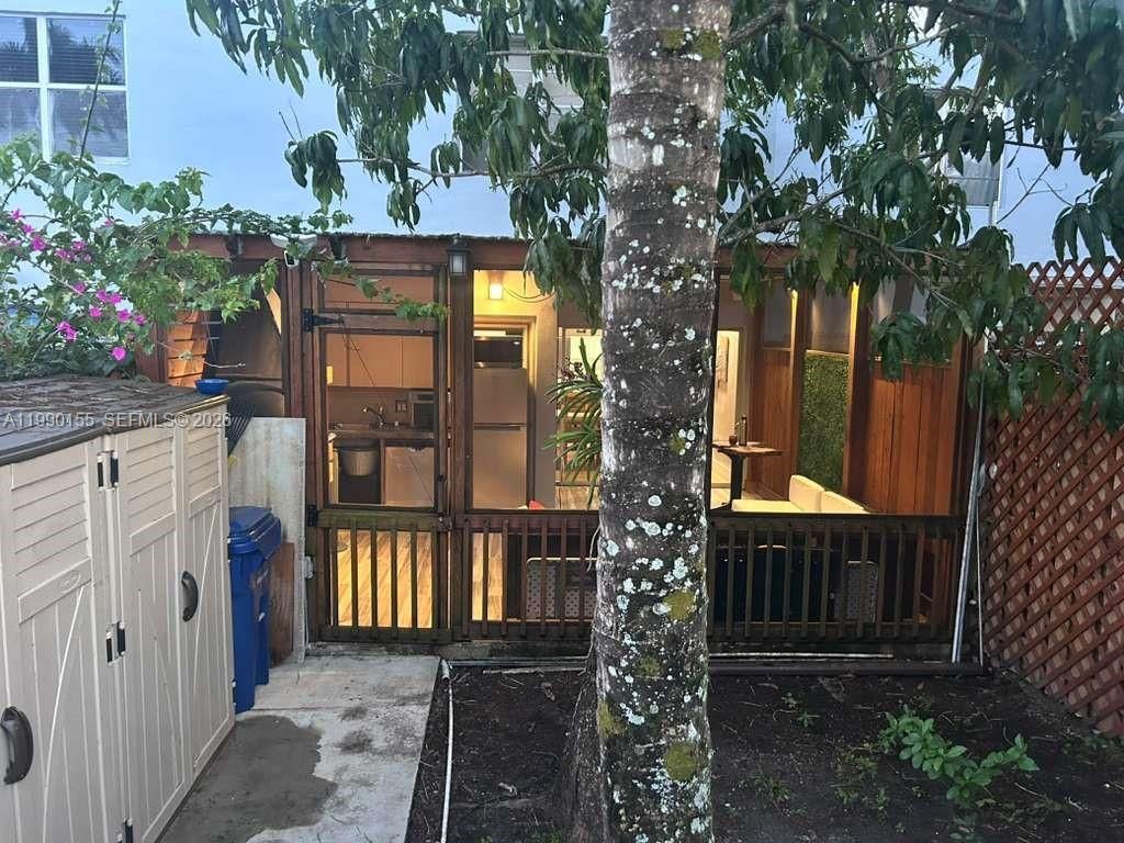 14234 NE 3rd Ct, Unit 11C, Miami, FL 33161 Photo