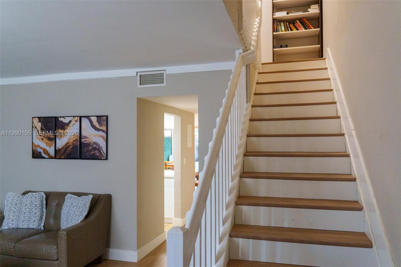 14234 NE 3rd Ct, Unit 11C, Miami, FL 33161 Photo