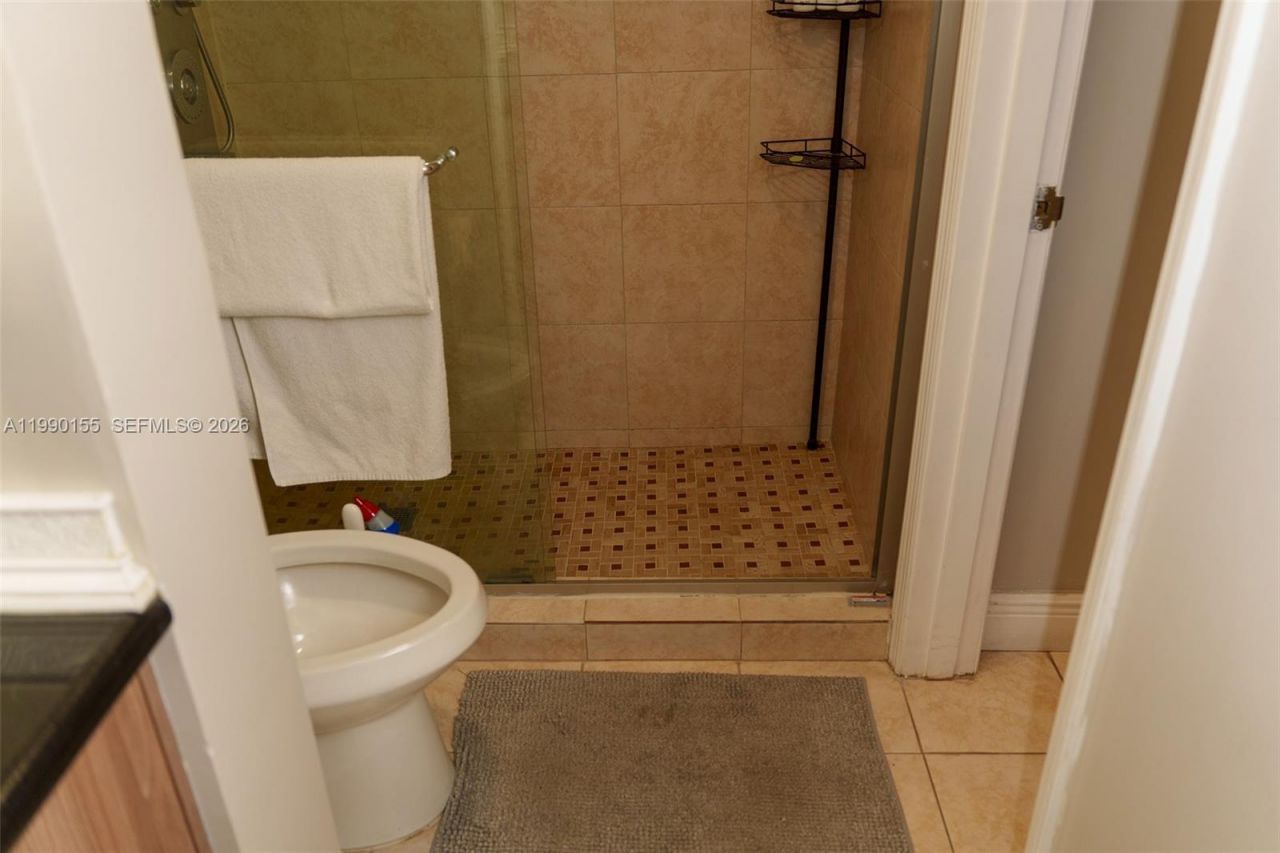 14234 NE 3rd Ct, Unit 11C, Miami, FL 33161 Photo