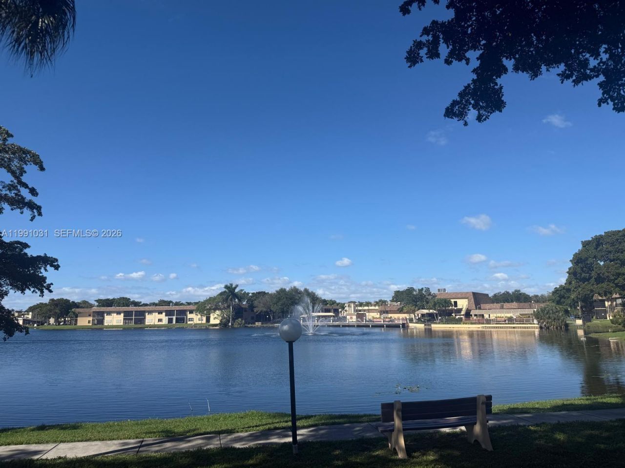 2 Briarwood Cir, Unit 212, Hollywood, FL 33024 Photo