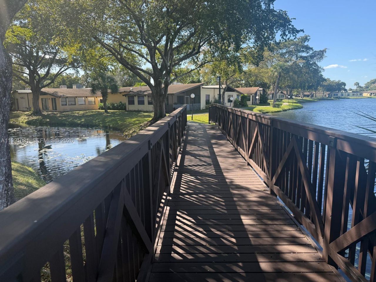 2 Briarwood Cir, Unit 212, Hollywood, FL 33024 Photo