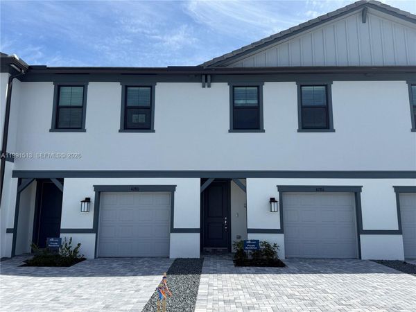 4286 Efendi Drive, Lantana, FL 33462