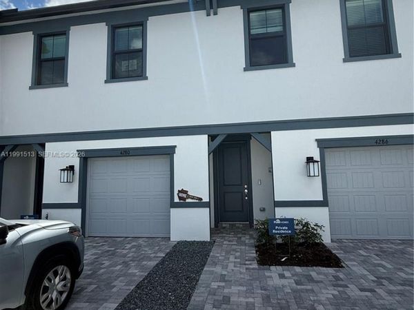 4286 Effendi Drive , Lantana, FL 33462