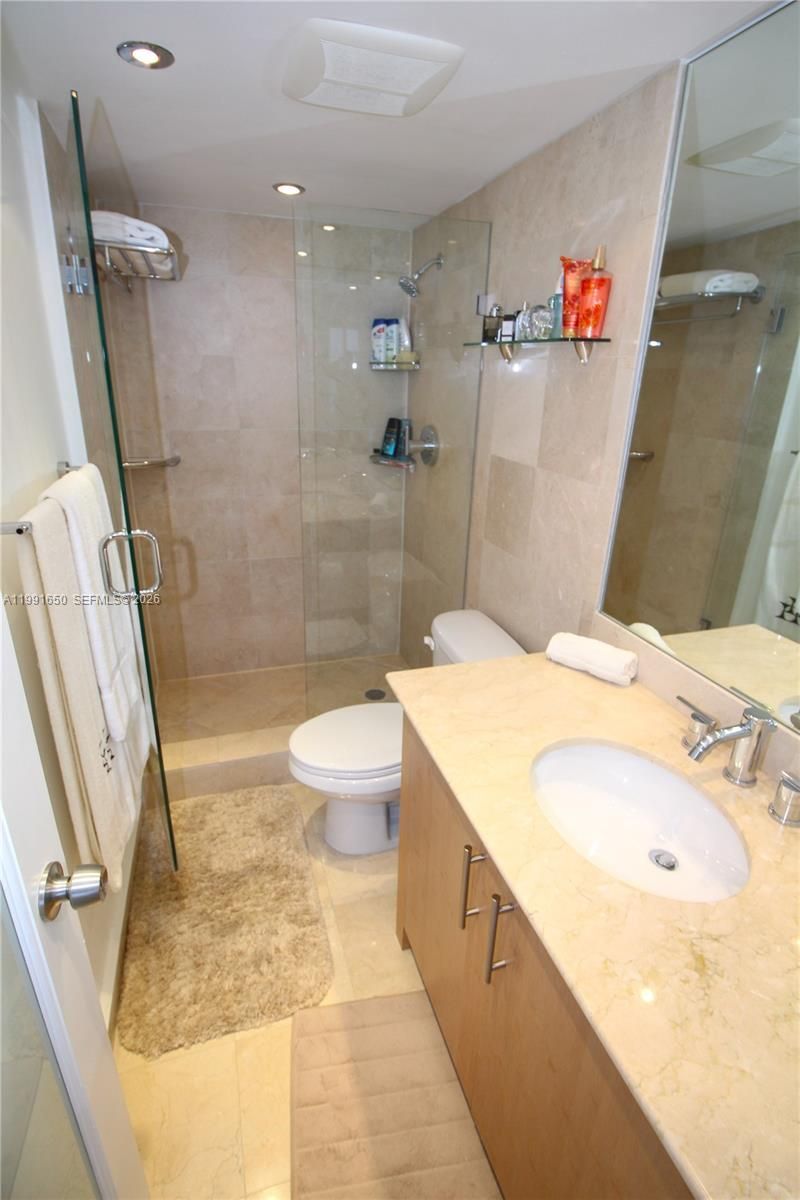 10275 Collins Ave, Unit 833, Bal Harbour, FL 33154 Photo