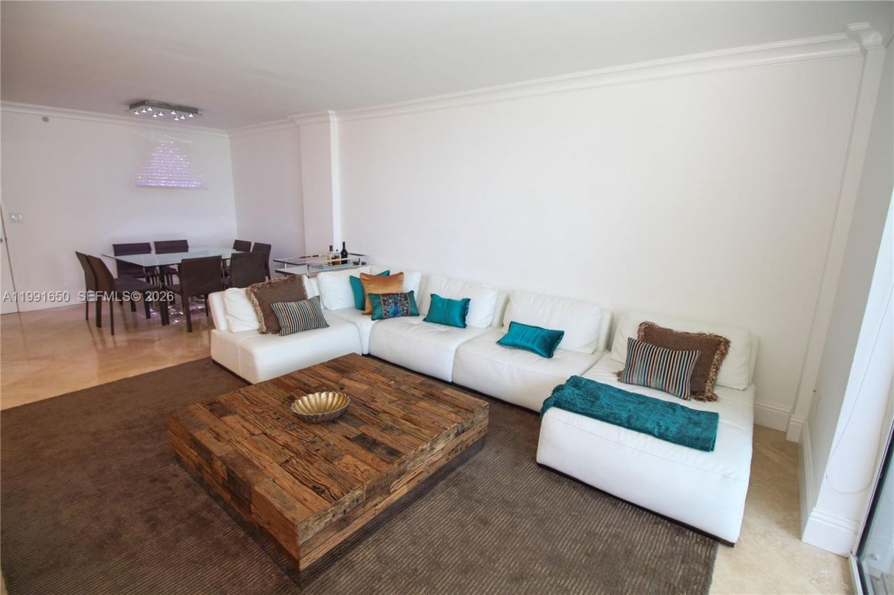 10275 Collins Ave, Unit 833, Bal Harbour, FL 33154 Photo