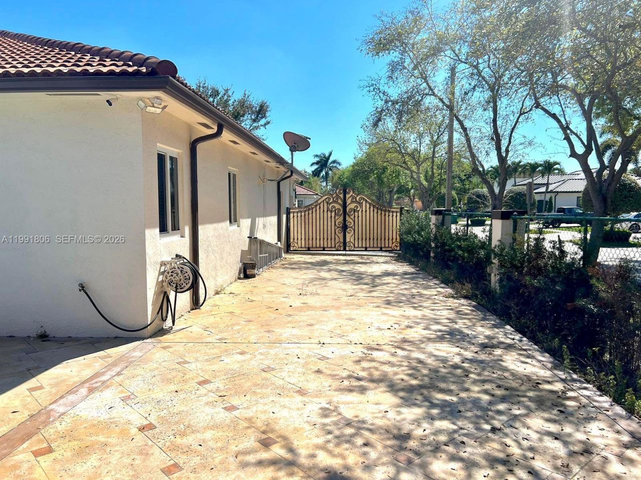 8899 NW 176th Ln , Hialeah, FL 33018 Photo