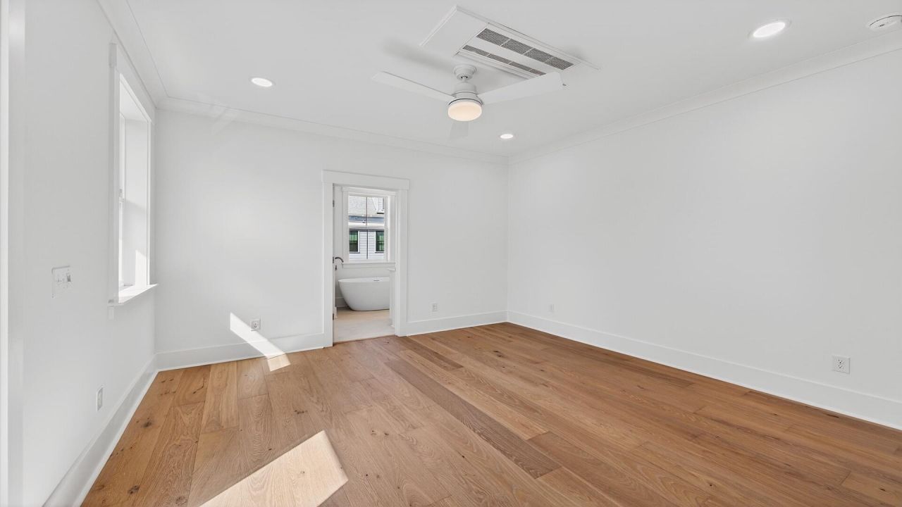 12 Nats Court Photo 12