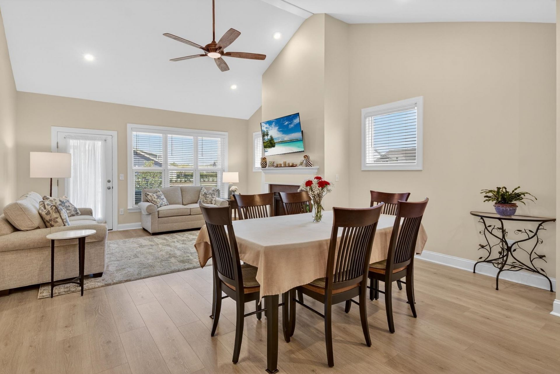 2004 Tiller Ct.  Photo 17