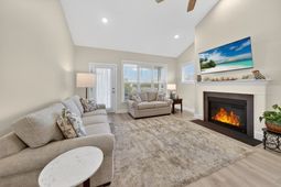 2004 Tiller Ct.  photo 4