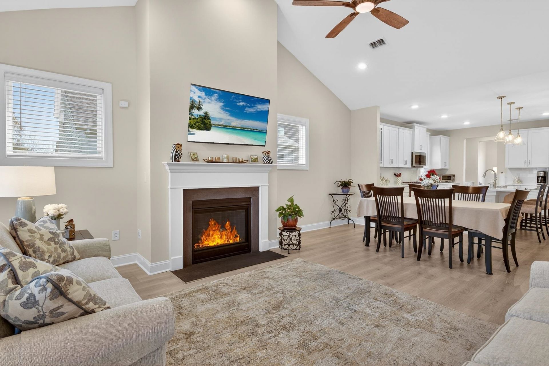 2004 Tiller Ct.  Photo 6