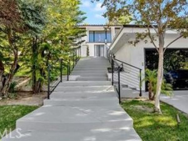 23670 Park Andorra, Calabasas, CA 91302