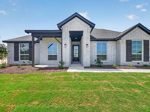 145 Loveta Lane, Boyd, TX 76023
