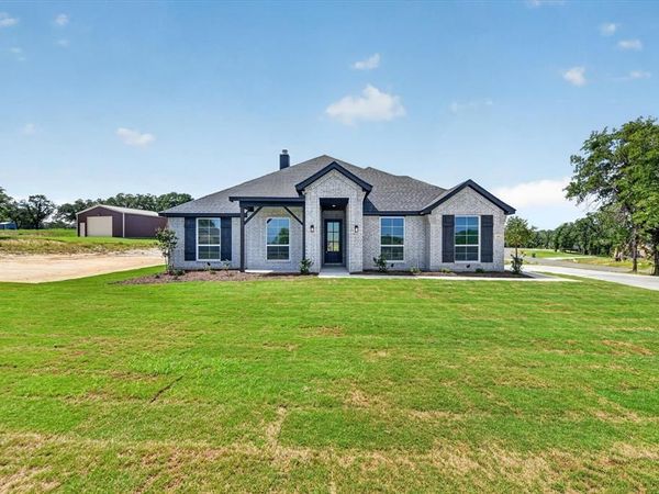 145 Loveta Lane, Boyd, TX 76023