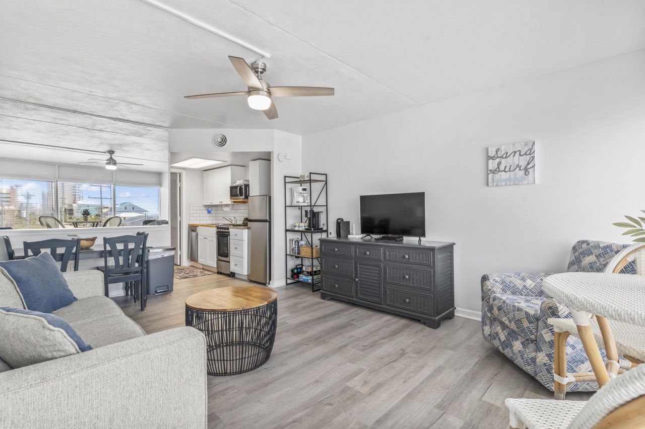 3901 N Ocean Blvd. Photo 8