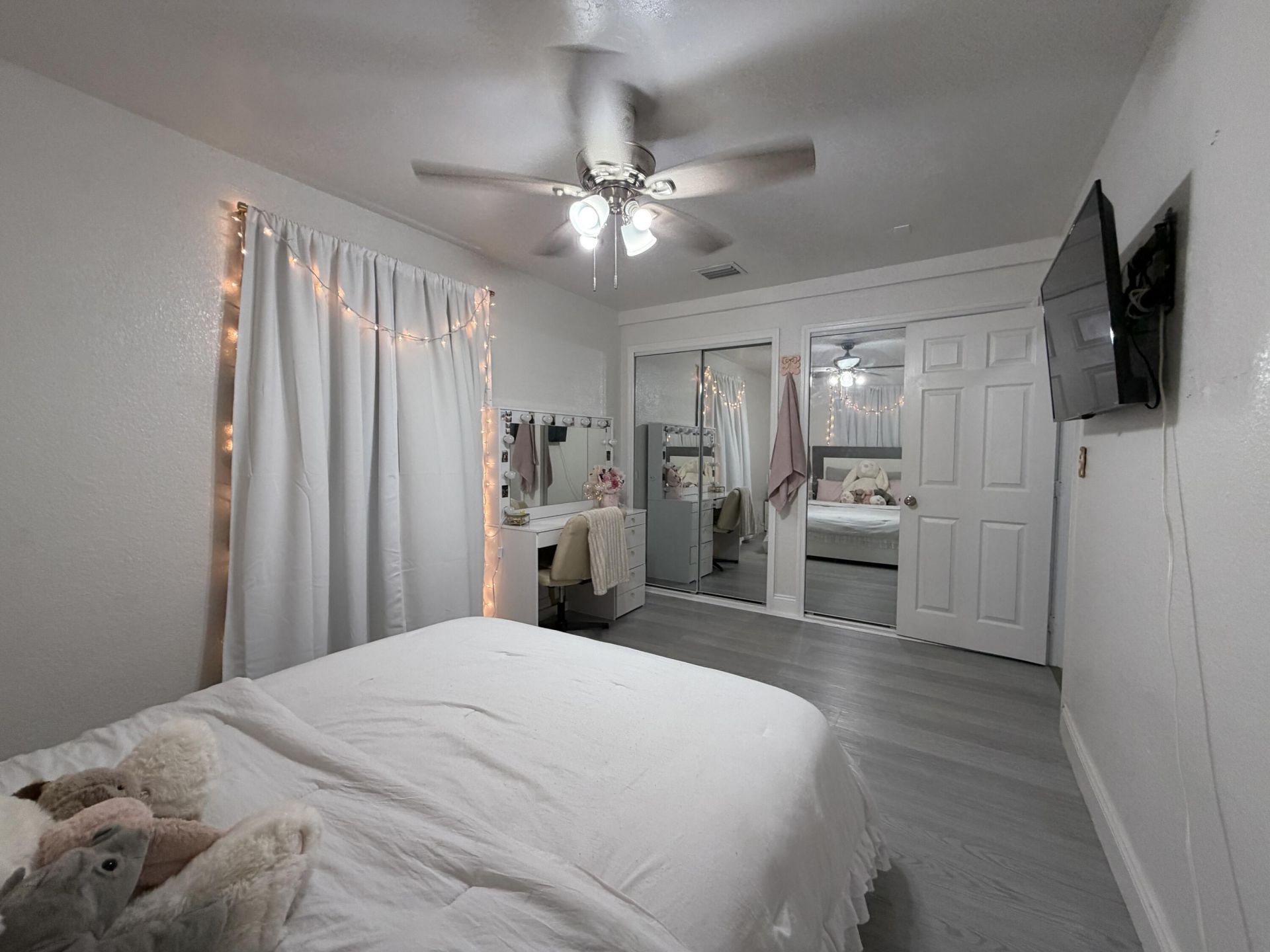 709 Caddie Place, West Palm Beach, FL 33409 Photo