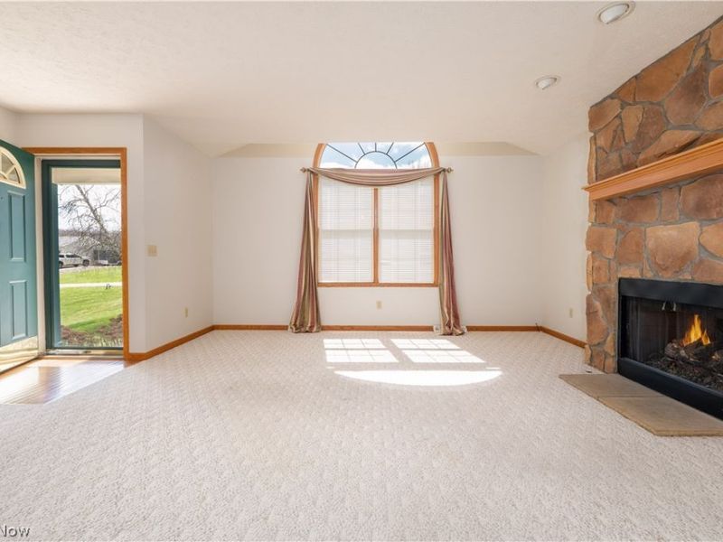 1389 N Milburn Square NE, Bolivar, OH 44612 Photo 15