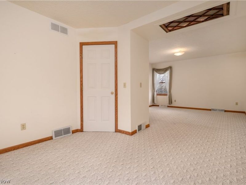 1389 N Milburn Square NE, Bolivar, OH 44612 Photo 19