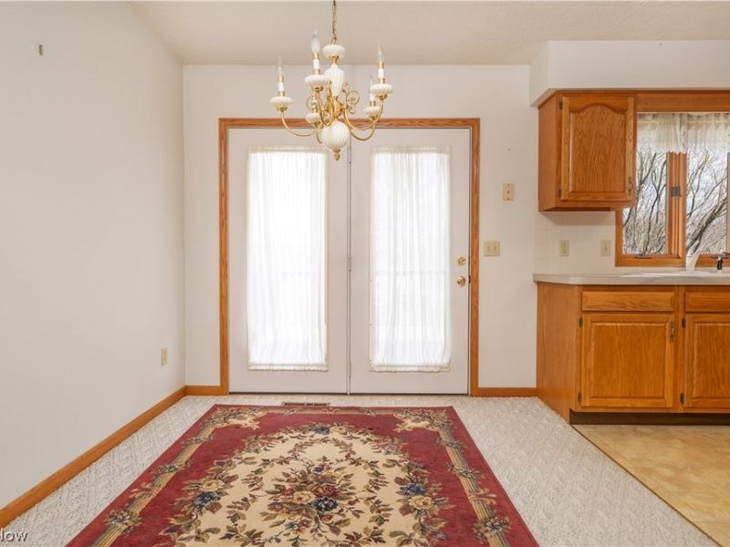 1389 N Milburn Square NE, Bolivar, OH 44612 Photo 22