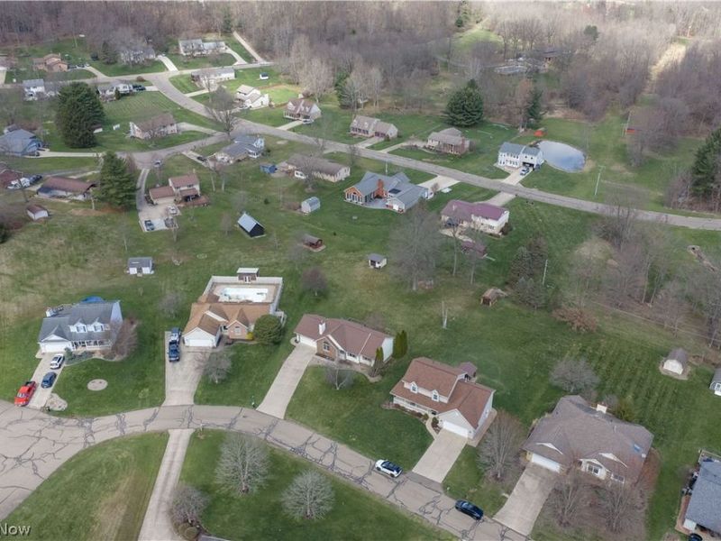 1389 N Milburn Square NE, Bolivar, OH 44612 Photo 38