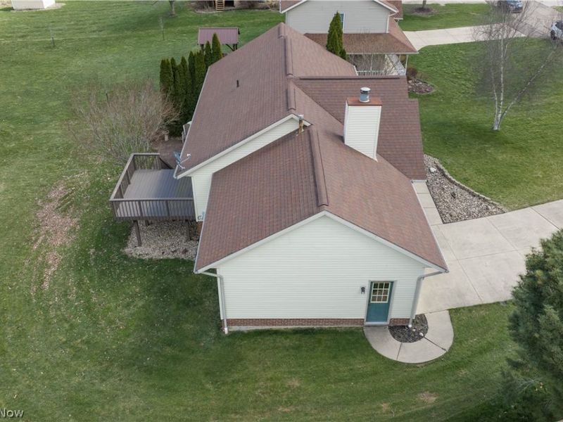 1389 N Milburn Square NE, Bolivar, OH 44612 Photo 8