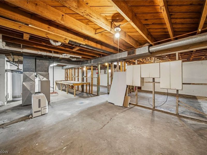 729 W Main Street, Geneva, OH 44041 Photo 25