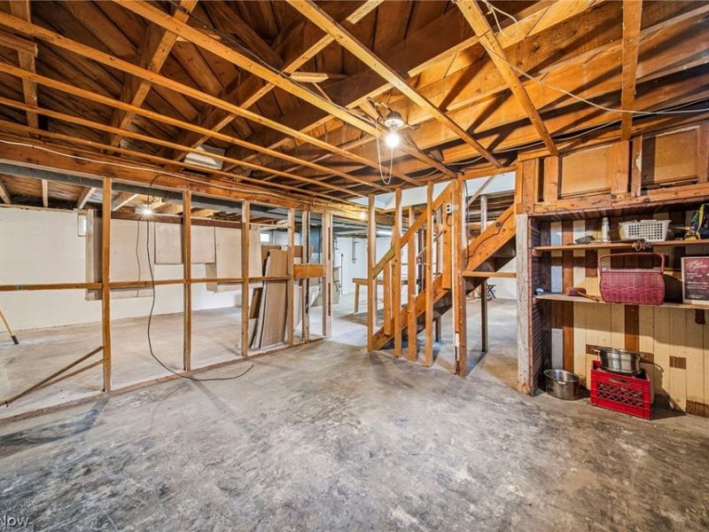 729 W Main Street, Geneva, OH 44041 Photo 27