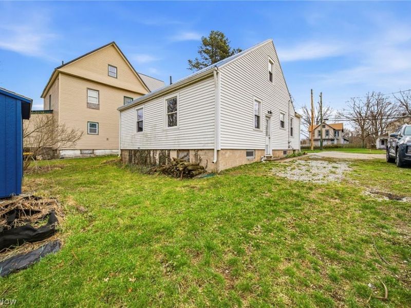 729 W Main Street, Geneva, OH 44041 Photo 28