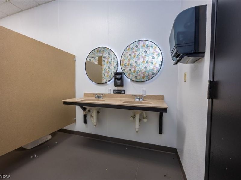 133 S 6th Street, Coshocton, OH 43812 Photo 6