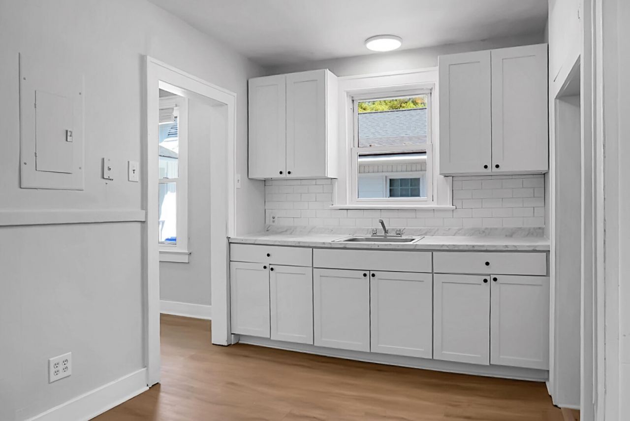 2135 Dorchester Road Photo 27