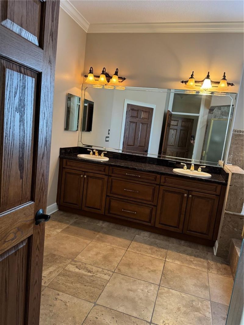 644 Saxony Boulevard, Saint Petersburg, FL 33716 Photo