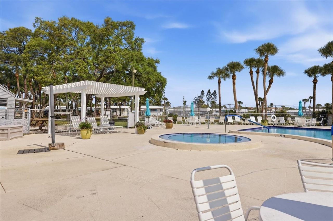 1674 University Pkwy, Unit 41, Sarasota, FL 34243 Photo