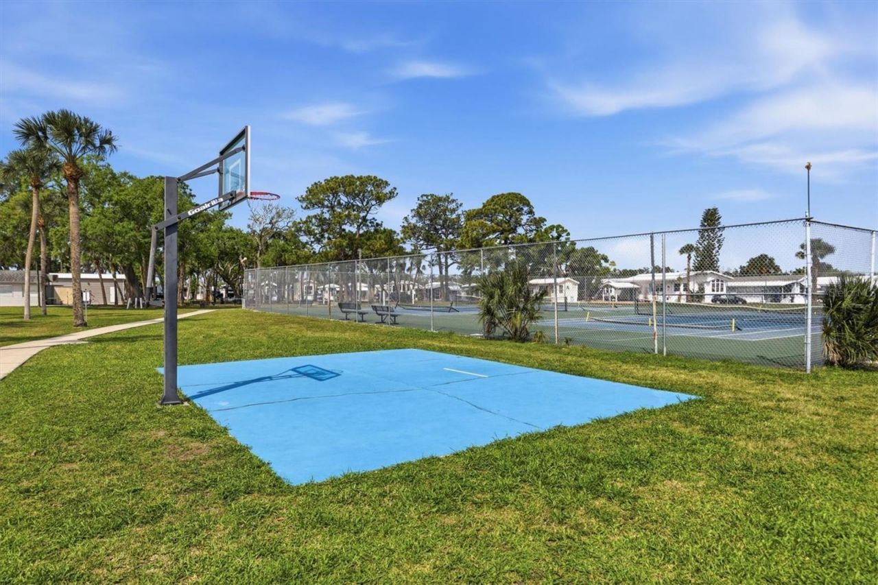 1674 University Pkwy, Unit 41, Sarasota, FL 34243 Photo