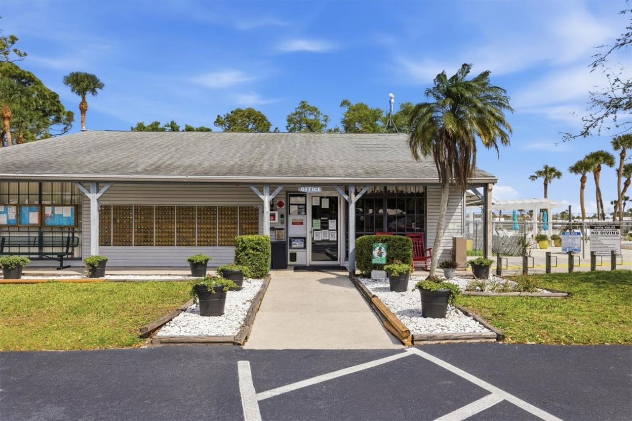 1674 University Pkwy, Unit 41, Sarasota, FL 34243 Photo