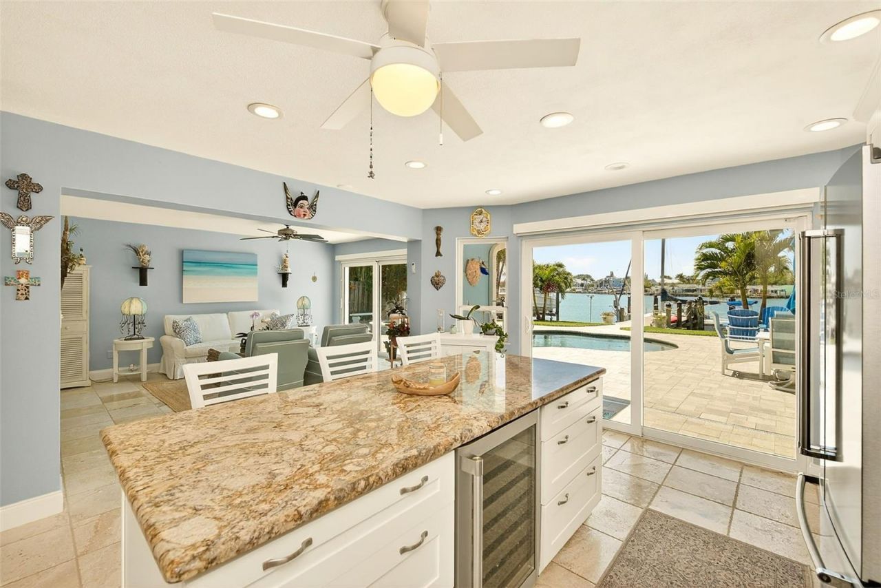 441 Harbor Drive S, Indian Rocks Beach, FL 33785 Photo