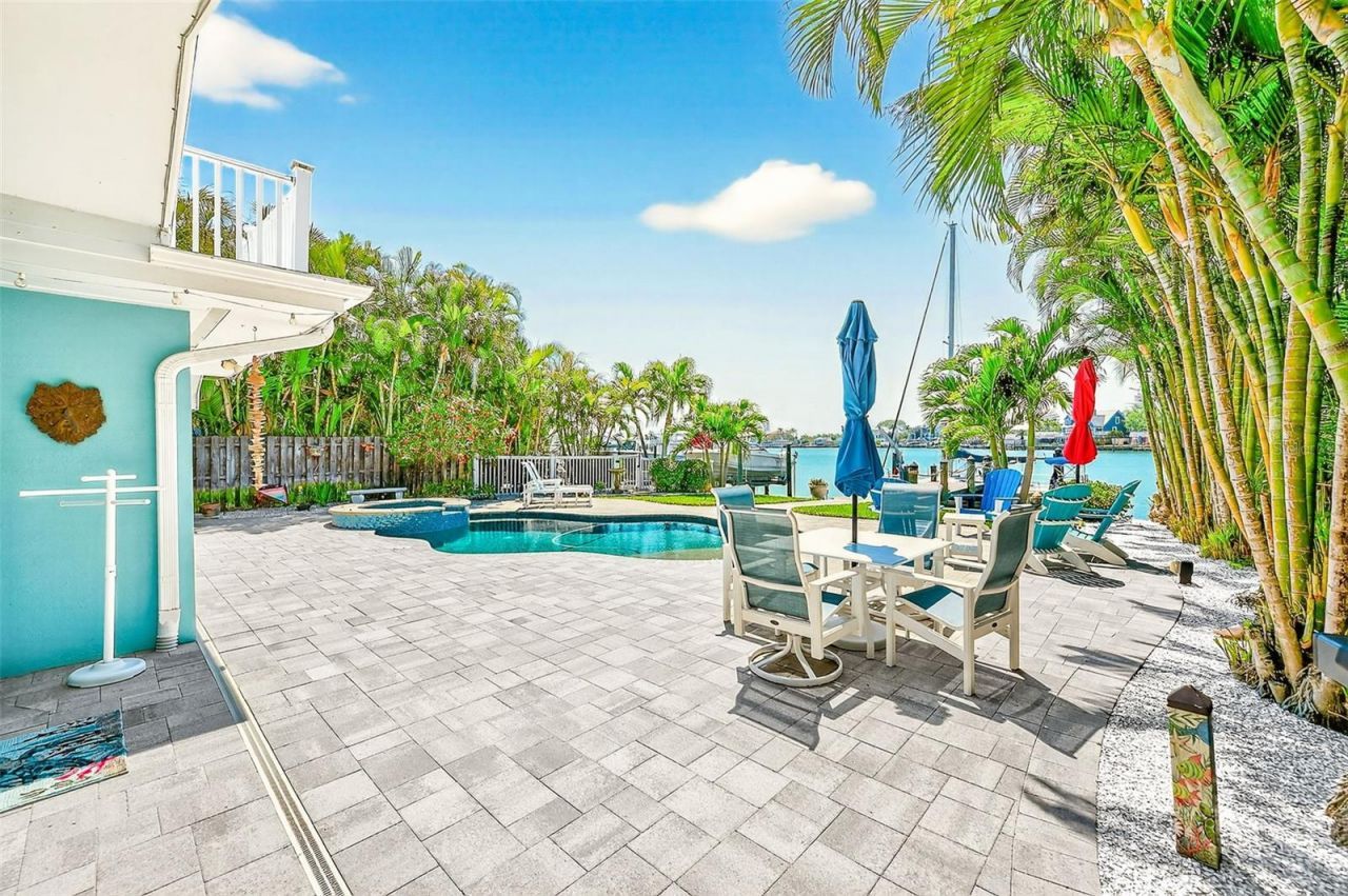 441 Harbor Drive S, Indian Rocks Beach, FL 33785 Photo