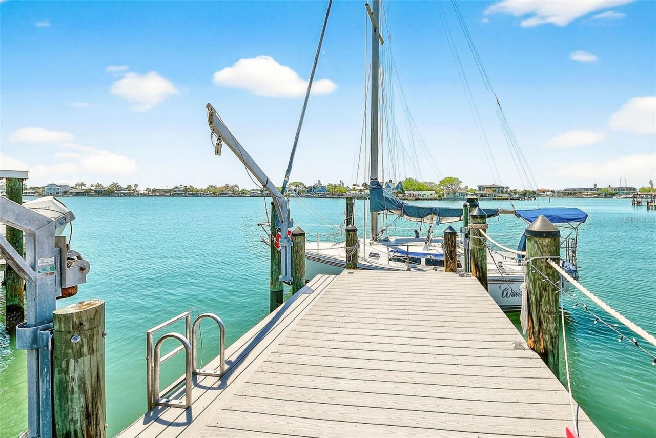 441 Harbor Drive S, Indian Rocks Beach, FL 33785 Photo