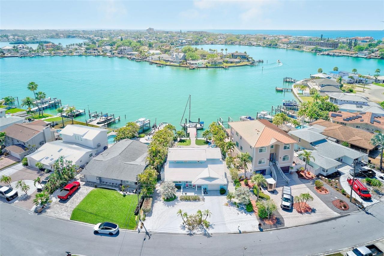 441 Harbor Drive S, Indian Rocks Beach, FL 33785 Photo