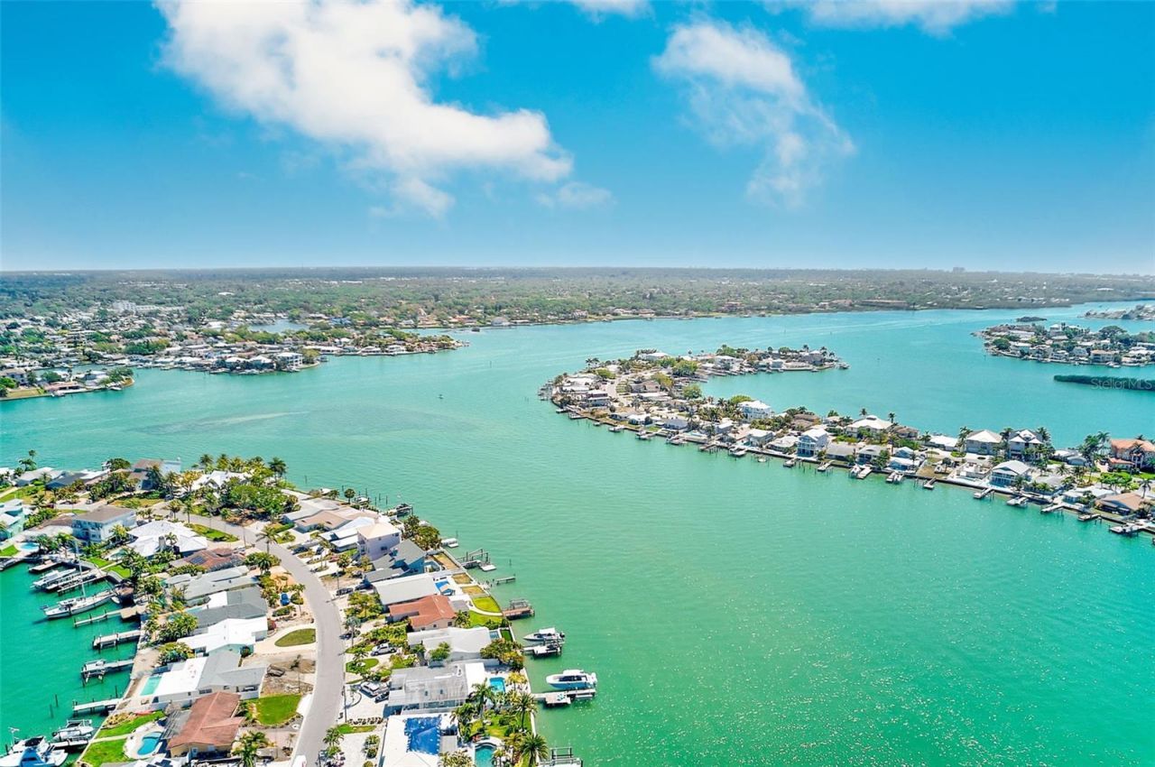 441 Harbor Drive S, Indian Rocks Beach, FL 33785 Photo