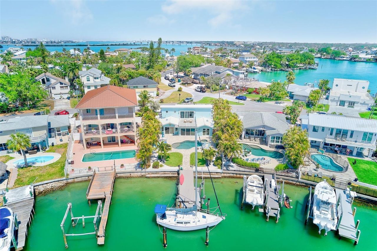 441 Harbor Drive S, Indian Rocks Beach, FL 33785 Photo