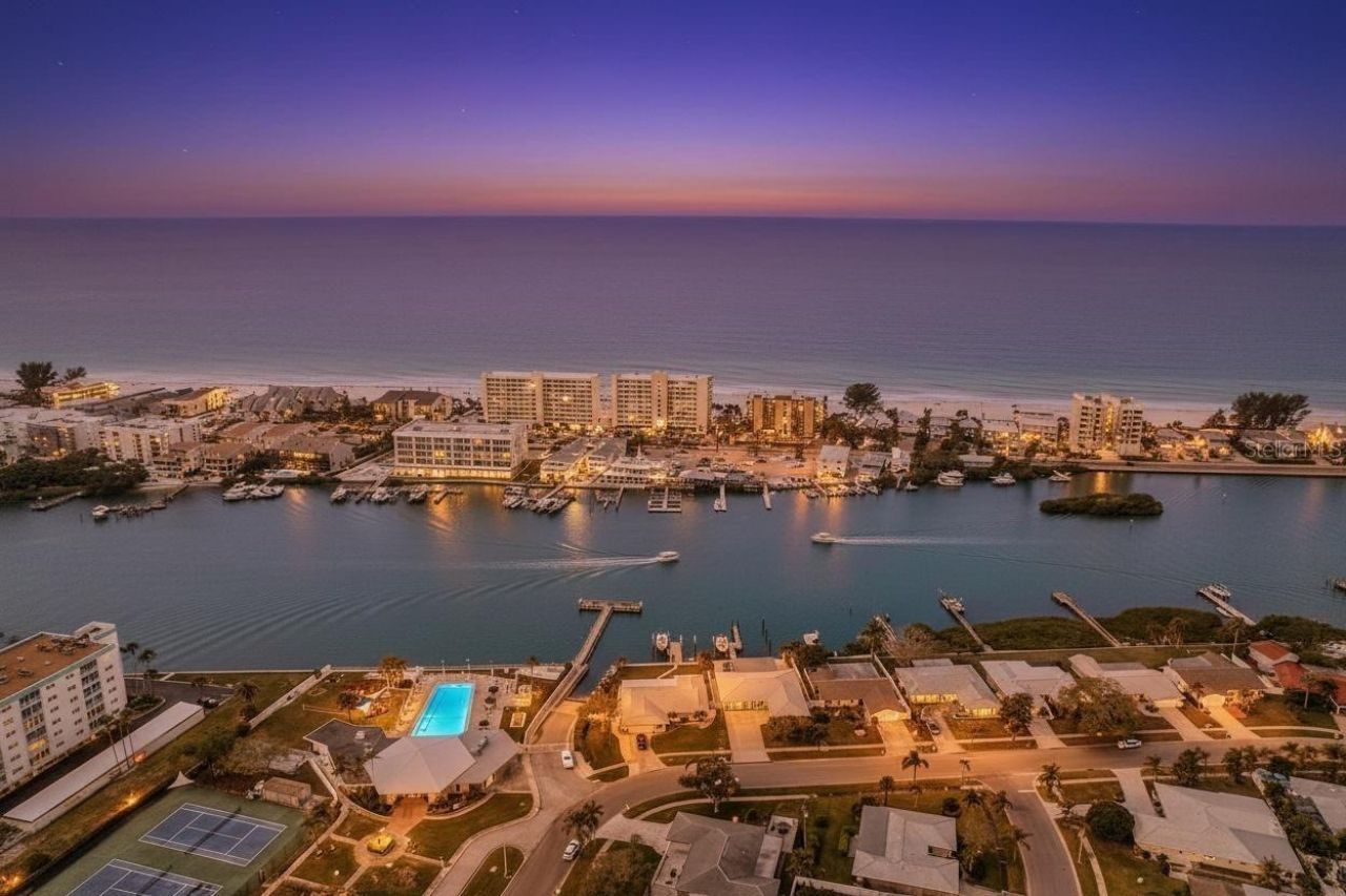 441 Harbor Drive S, Indian Rocks Beach, FL 33785 Photo